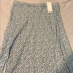 UO NWT floral maxi skirt